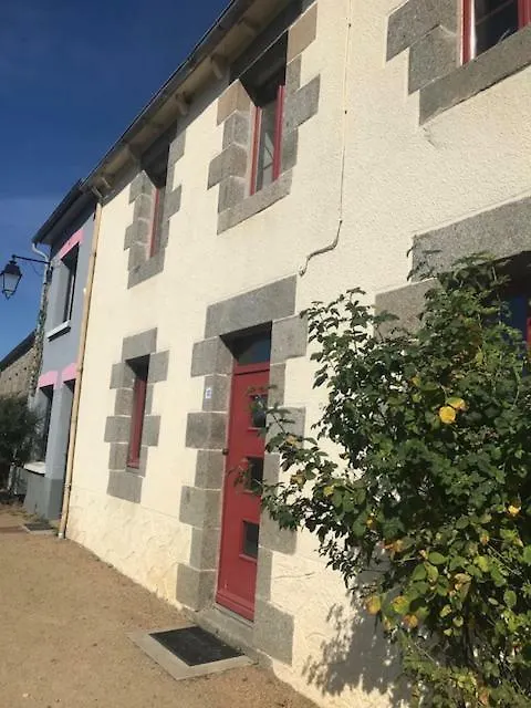 Holiday home Maison Avec Vue Pouldouran
